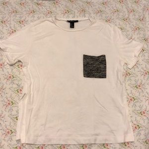 Pocket tee with slit on sides